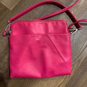 Matt and nat cross body bag